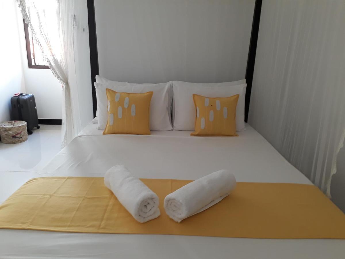 Apna Homestay Apartments Унаватуна Екстер'єр фото