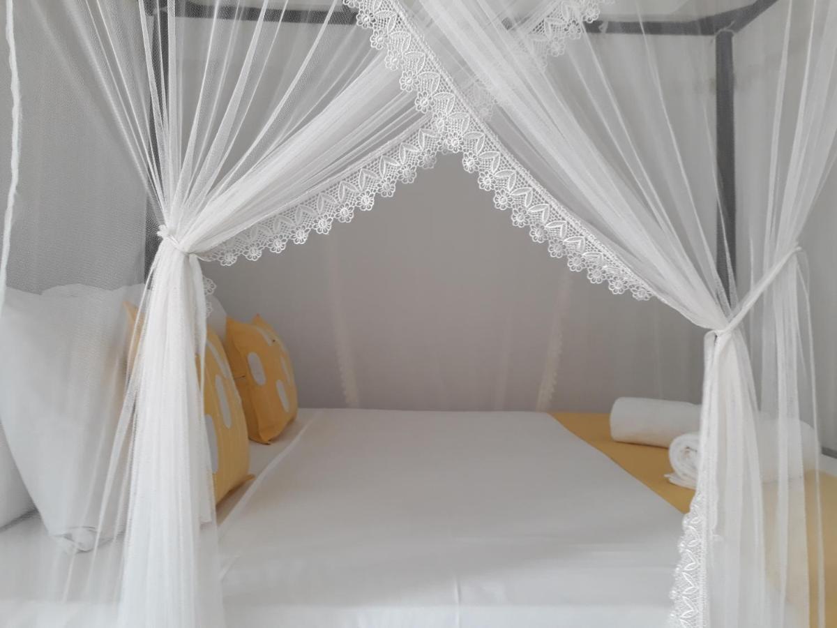Apna Homestay Apartments Унаватуна Екстер'єр фото